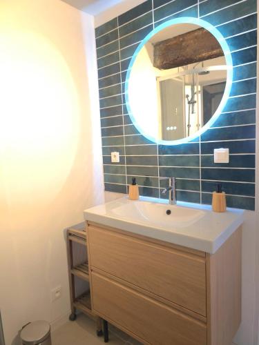 Bachelor Duplex - hypercentre - metro - wifi