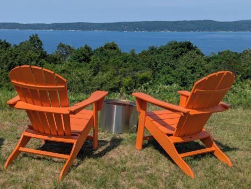 Gallery image of New! Hill Hideaway - Incredible Lakeviews! in Frankfort