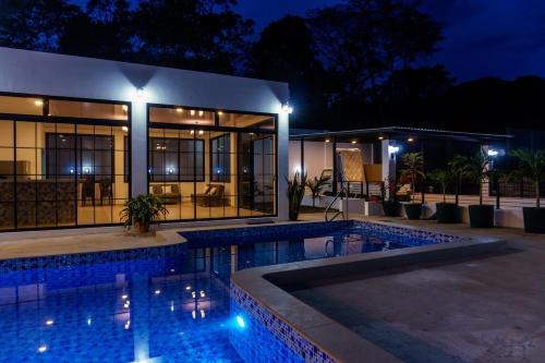 Bazén v ubytování Villa Sagrado Corazón nebo v jeho okolí