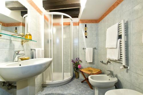 A bathroom at Ca' Della Loggia