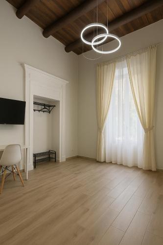 Yes I Know My Room - Foria