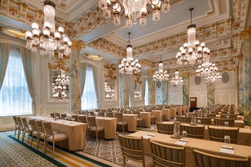 a large banquet hall with tables and chairs at Willard InterContinental Washington by IHG in Washington
