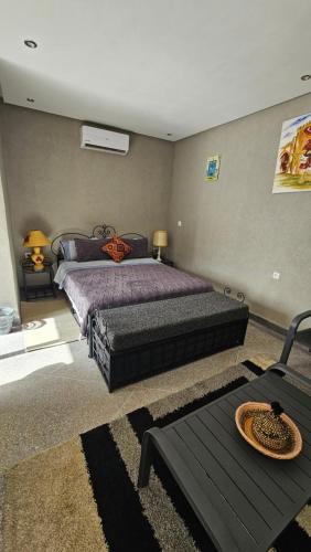 Ένα ή περισσότερα κρεβάτια σε δωμάτιο στο Villa for 10 people max with private pool Marrakech villa avec piscine privée