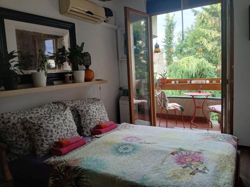 Cozy studio at the Castle