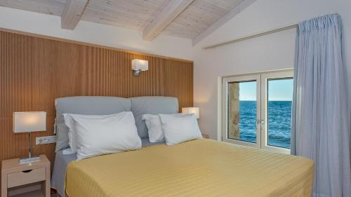 Hippocampo Waterfront Villa photo 2
