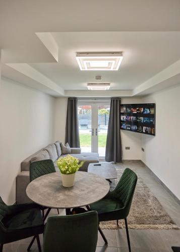 Foto The Ashcroft Studios & Apartments with Free Parking