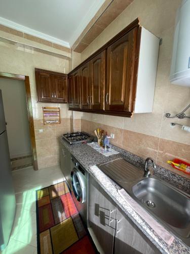 Η κουζίνα ή μικρή κουζίνα στο Martil 2 Chambre Balcony & Wi-Fi