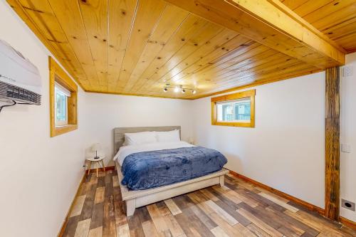 Katil atau katil-katil dalam bilik di The Chalet at Kings Beach Unit 8