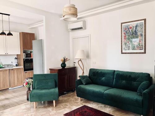 Gallery image of Charming deluxe king studio with balcony in Como
