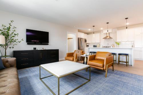 Η κουζίνα ή μικρή κουζίνα στο Luxury Condo Near Campus