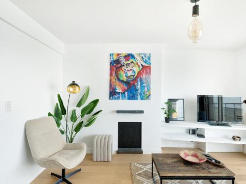 Posezení v ubytování Renovated apartment in Knokke-Heist with views