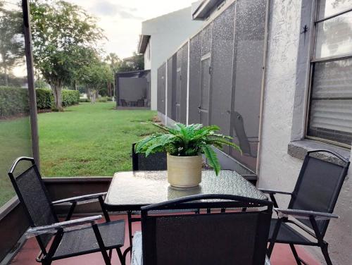 Family Townhouse with Waterpark - Minutes from Disney photo 13