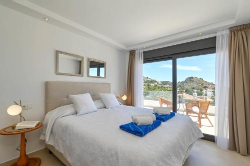 Casa Renata by Aguilarent