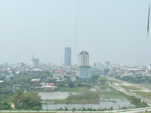 Vue générale sur Thôn Văn Dương ou vue de la ville depuis l'appartement
