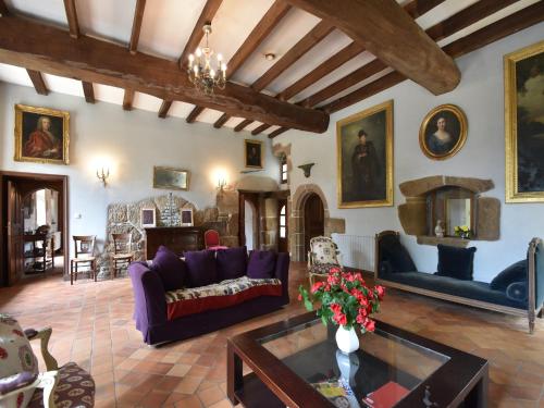 Χώρος καθιστικού στο Lake Mansion in Plourin-lès-Morlaix