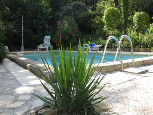Bazén v ubytování Lovely country house with private pool nebo v jeho okolí