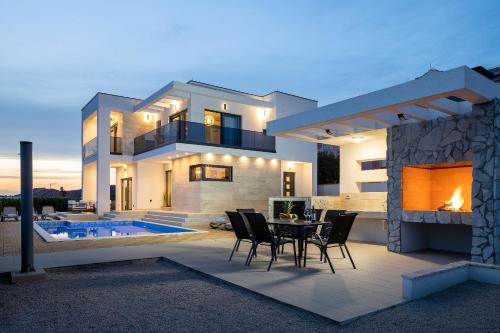 Gallery image of Luxury Lake Balaton Villa with Private Pool in Balatonboglár