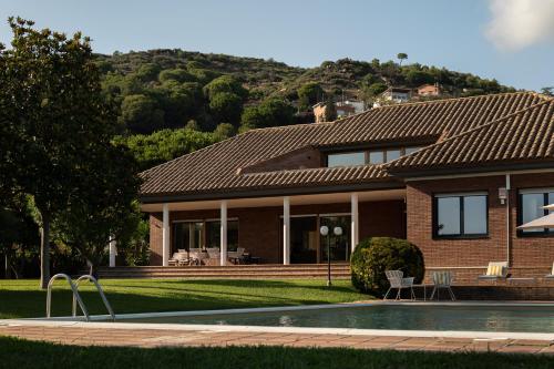 Sea View Villa with Spa & BBQ