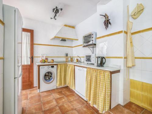 Η κουζίνα ή μικρή κουζίνα στο Villa in Carcabuey near Sierras Subbeticas Park