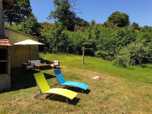 Zahrada ubytování Holiday Home in Grury with Pool & Garden