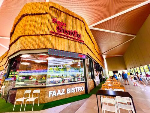 a fast food restaurant in a shopping mall at NearEcobotanic & Legoland-HappyMoonlight-2B2R-8px in Iskandar Puteri