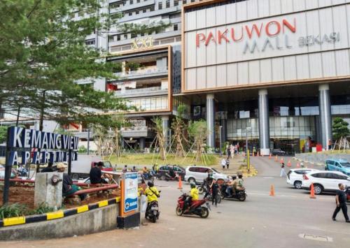 Imagen de la galería de Apartment Kemang View By Roomora, en Pekayon Satu