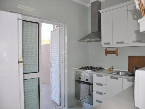 Horacio Villa is located near the center of Vilamoura