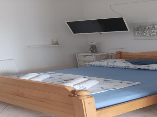 Modern Apartment in Starigrad with Garden