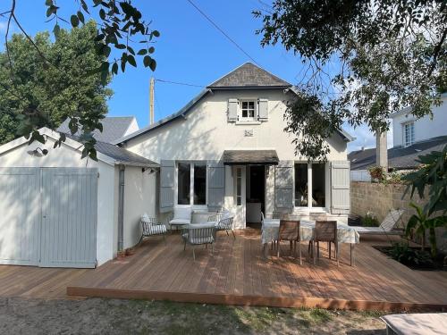 La petite bleue, Villa 300 m de la mer
