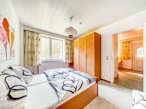 Katil atau katil-katil dalam bilik di Luxurious Apartment in Heubach Germany in the Forest
