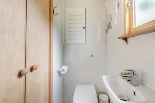 Bilik mandi di 1 Bed in Washbourne oc-f32866