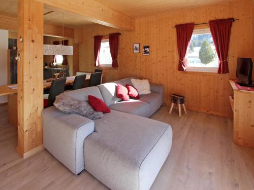 TV a/nebo společenská místnost v ubytování Chalet in Hohentauern near Ski Lift