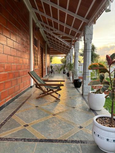 Taman di luar Satwa Courtyard by MagoStays - 4BR Pool Farmhouse