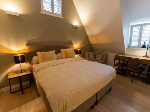 Ein Bett oder Betten in einem Zimmer der Unterkunft Beautiful holiday home in Vlaanderen with shared pool
