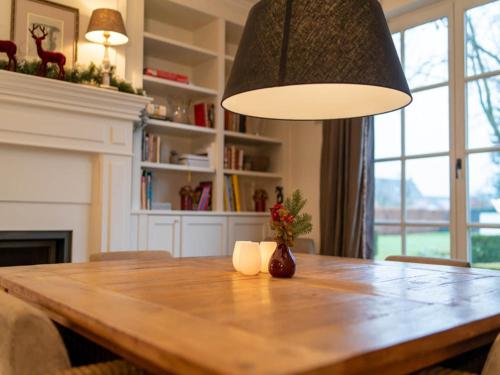 Galeriebild der Unterkunft Beautiful holiday home in Vlaanderen with shared pool in Heissehuizen