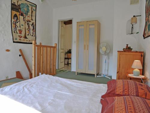 Postel nebo postele na pokoji v ubytování Villa in Pyrenees with Stunning Mountain Views