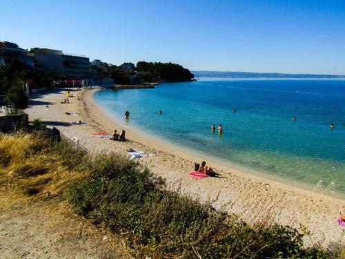 Gemütliche Studio-Wohnung mit zwei Balkonen und Gemeinschaftsgarten in Strandnähe
