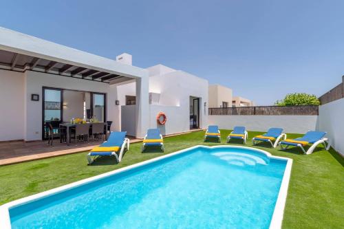 Villa Janubio by Villa Plus