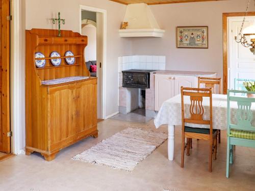 Dapur atau dapur kecil di 5 person holiday home in BILLINGFORS-By Traum