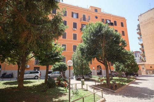 Rome Flat 42 by Ghor
