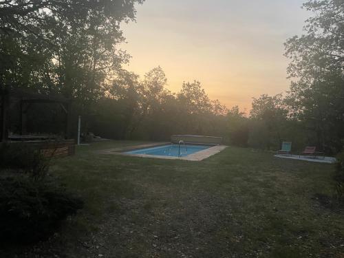 Πισίνα στο ή κοντά στο Le Mas d'Angèle