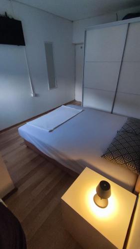 Ένα ή περισσότερα κρεβάτια σε δωμάτιο στο Apartman Papac