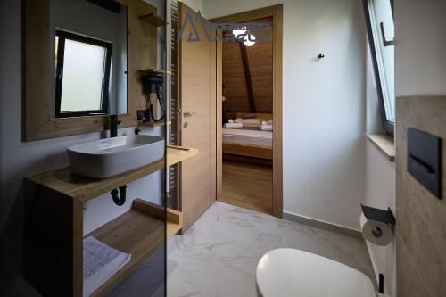 Koupelna v ubytování Cabanele Marcus