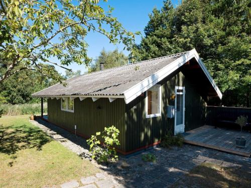 Das Gebäude in dem sich das Ferienhaus befindet