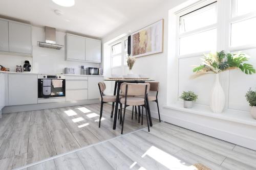 The Central Nest - perfect for contractors and holidaymakers photo 15