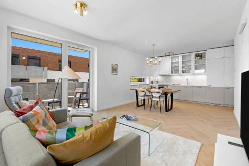 Shiny Stay with Balcony & Private Parking