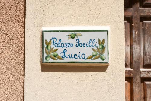 Certificato, attestato, insegna o altro documento esposto da Residenza Borgo Antico Lucia