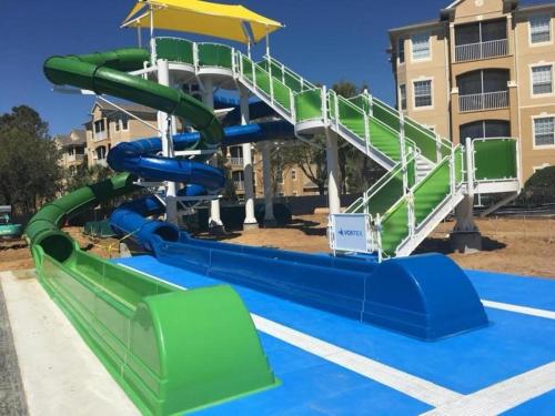 3 Bedroom Condo with Water Park & Fantastic Pool only Minutes To Walt Disney World's Front Gate!!! photo 26