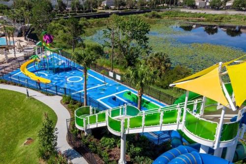 3 Bedroom Condo with Water Park & Fantastic Pool only Minutes To Walt Disney World's Front Gate!!! photo 28