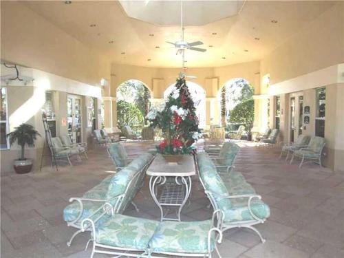 3 Bedroom Condo with Water Park & Fantastic Pool only Minutes To Walt Disney World's Front Gate!!! photo 40